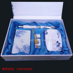 青花瓷商務禮品套裝 典雅藝術與實用商務的完美結合
