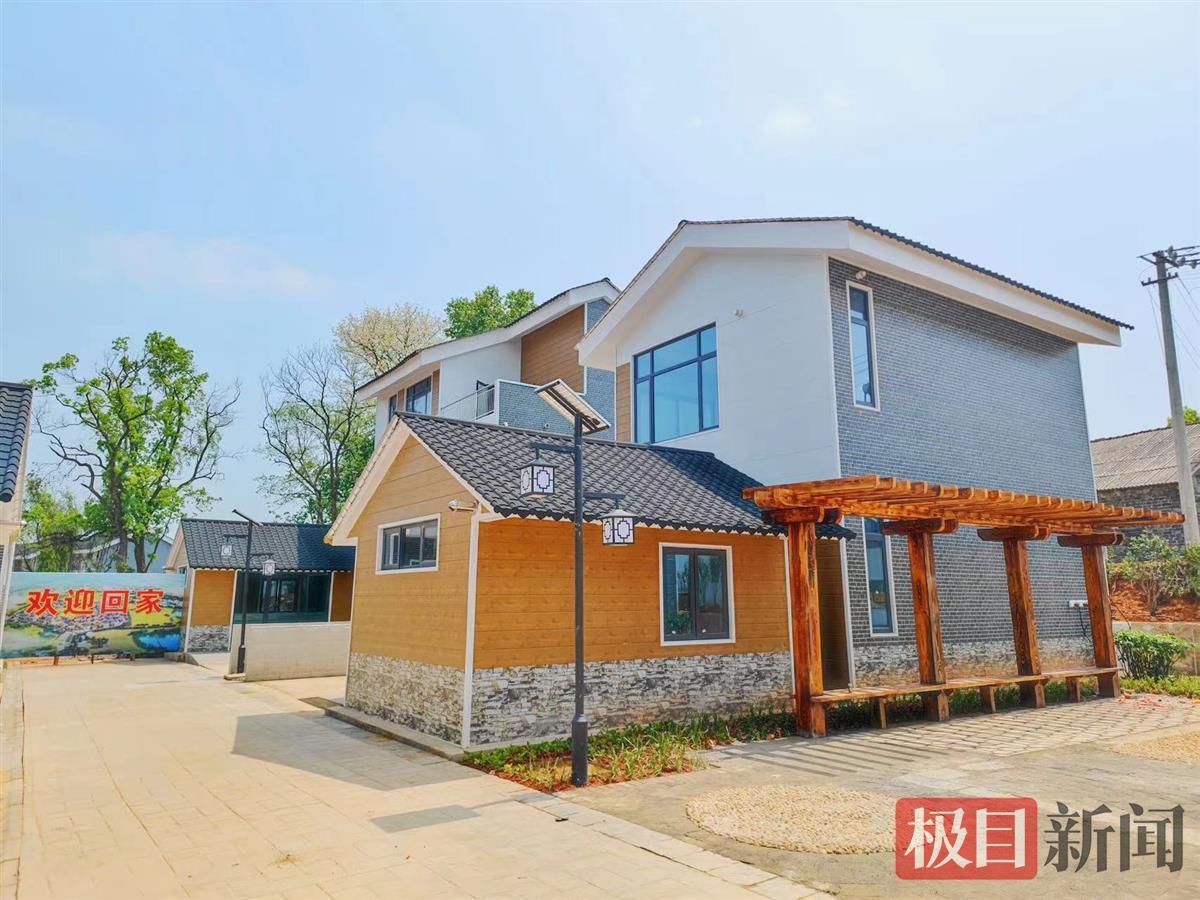 湖北首例混凝土3D打印新型農房交付 建筑科技賦能鄉村建設的里程碑